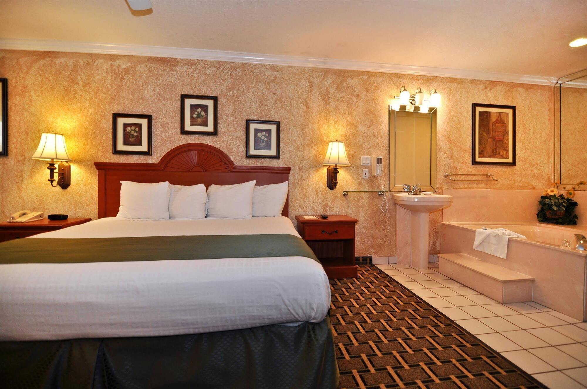 Motel Western 3*
